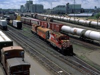 A hump set works the north end of a busy Alyth yard.