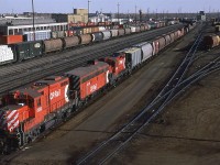 Clean hump set. Who would have known? Most of the time, these have been the grubbiest looking engines in Calgary.