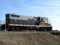 A quick trip to edmonton allowed me my first opportunity to photograph CN up that way. Unfortunately, I was up there after the NAR was absorbed. CN, however, did not rush to paint the locomotives, and at least one was still running around several years later.