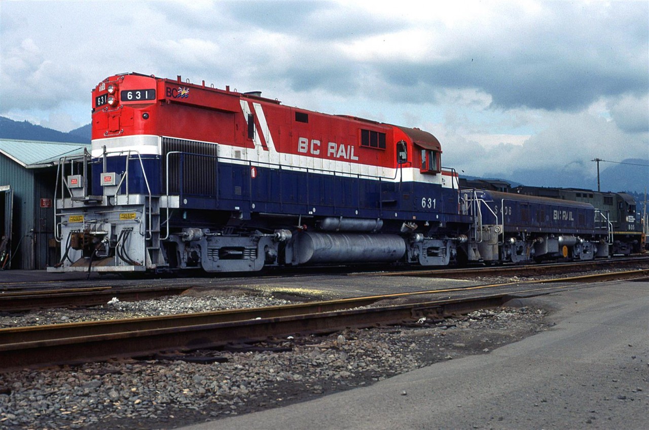 BC Rail was transitioning to this gawdaweful paint scheme in the mid "80's. Here is 631 and mated slug S 406 at North Vancouver - both in the new paint.