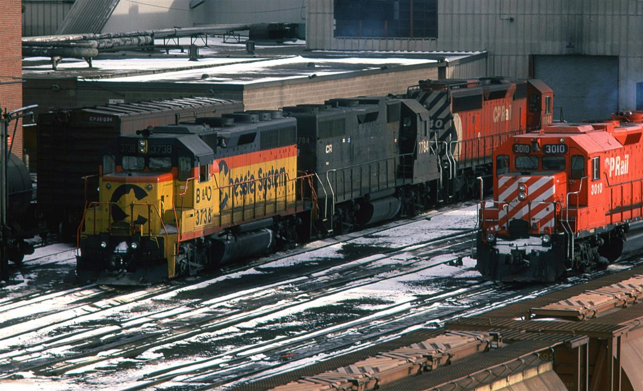 An interesting assortment of power at the shop in Calgary.
Chessie System (B&O) GP-40, Conrail GP-38, CP Sd-4- and a very clean CP GP-38