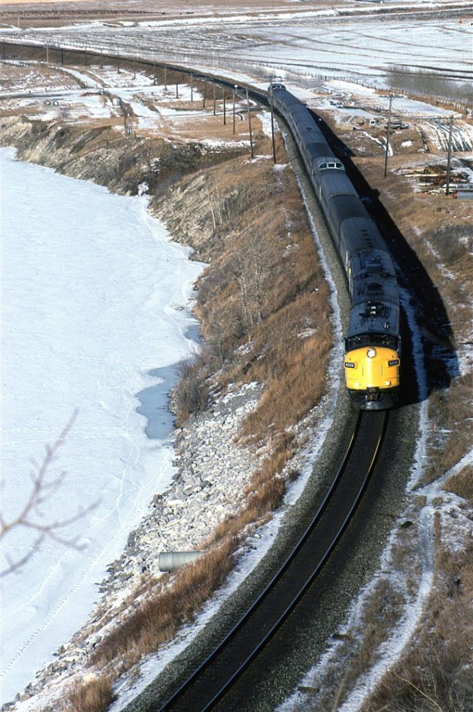 The eastbound "Canadian" skirts the Bearpaw reservoir on the Bow River - some of the best drinking water in the world came from here.
It is still a pretty small train for being so close to Christmas.