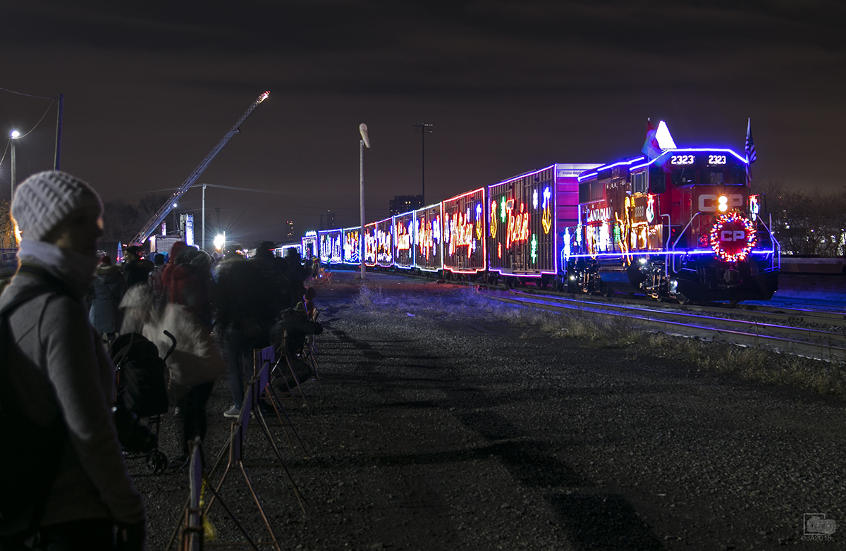 It's that time of year again, Canadian Pacific Holiday Train is making its yearly rounds across Canada and the United States. Spreading the hoilday cheer to family's of each city and town they stop in.