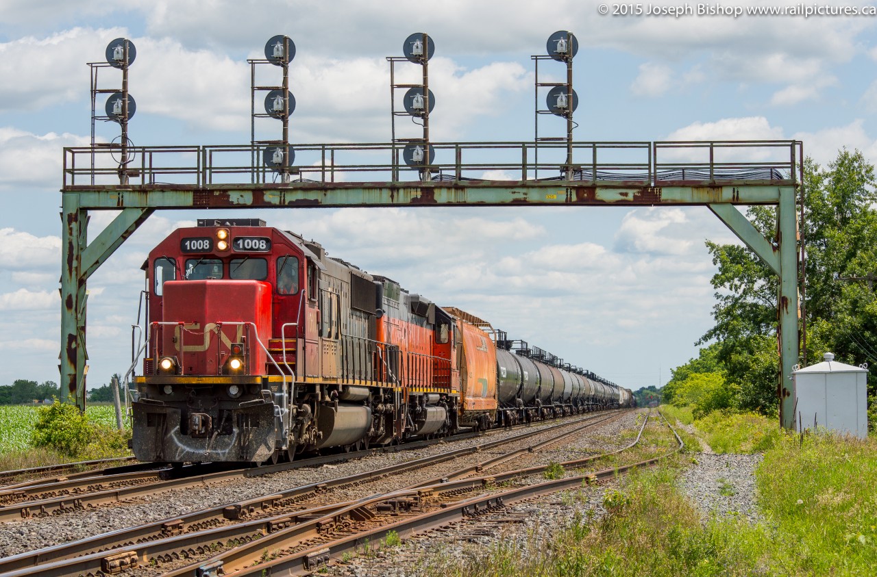 CN 331 throttles up as they depart Paris West with IC 1008 and BLE 907