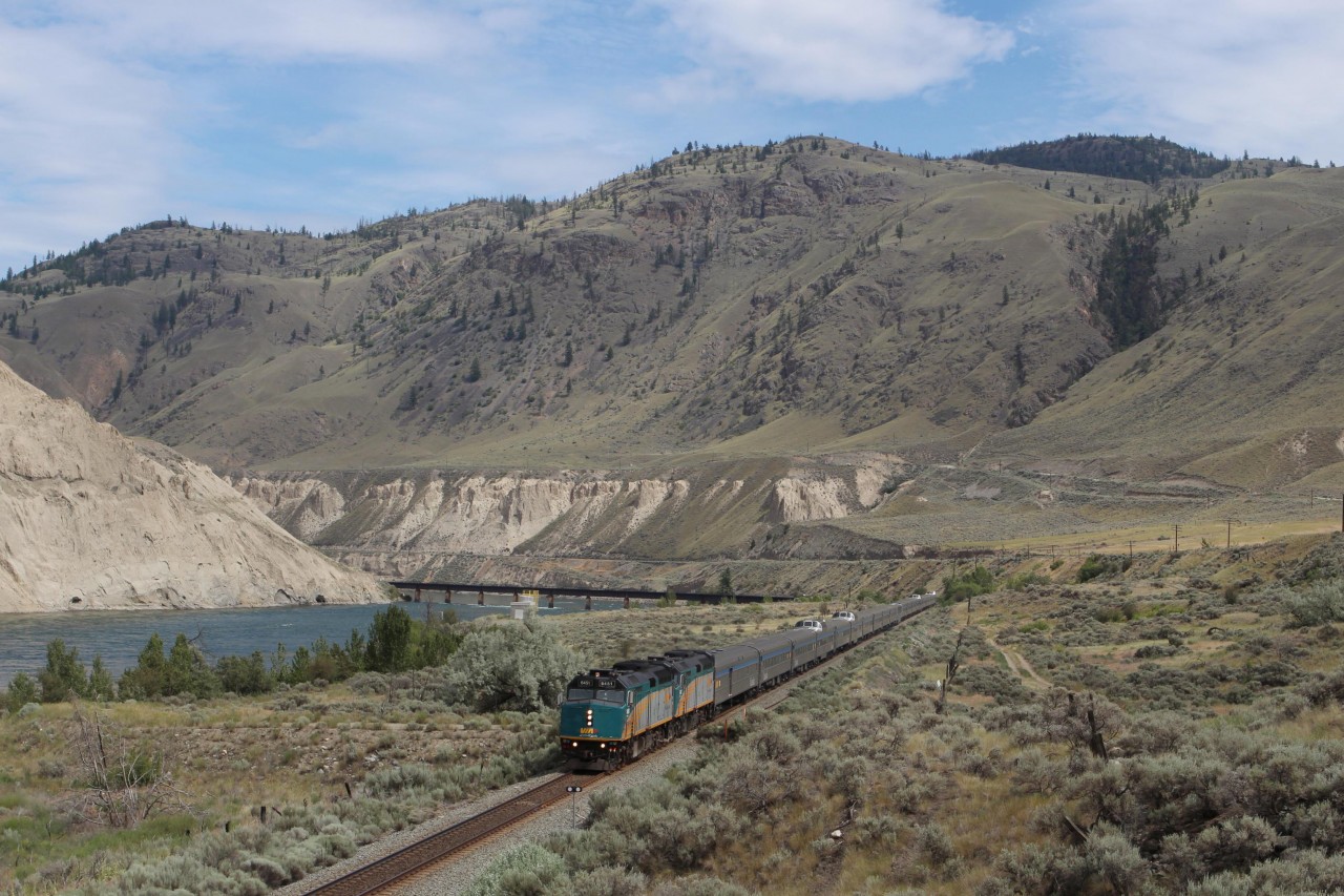 In 2015 CN seemed to have been treating VIA's Canadian rather bad on its lines. On June 25 the train was running approximately 12 hours late. As far as I know the Canadian arrived even later than that in Vancouver. While waiting for the Canadian the sun actually made it through the clouds. As was to be expected, the closer the time came the tighter the clouds turned. Eventually, at 1446 train #1 - is it really #1 - passed by just east of Ashcroft. A thank you to the passenger newsgroup is in order here. It made me change my travel plans. But it got me some pictures not so easily to be had.