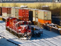 CP 1547 and another CP GP9 idle in the Lachine IMS yard during the winter of 2012.