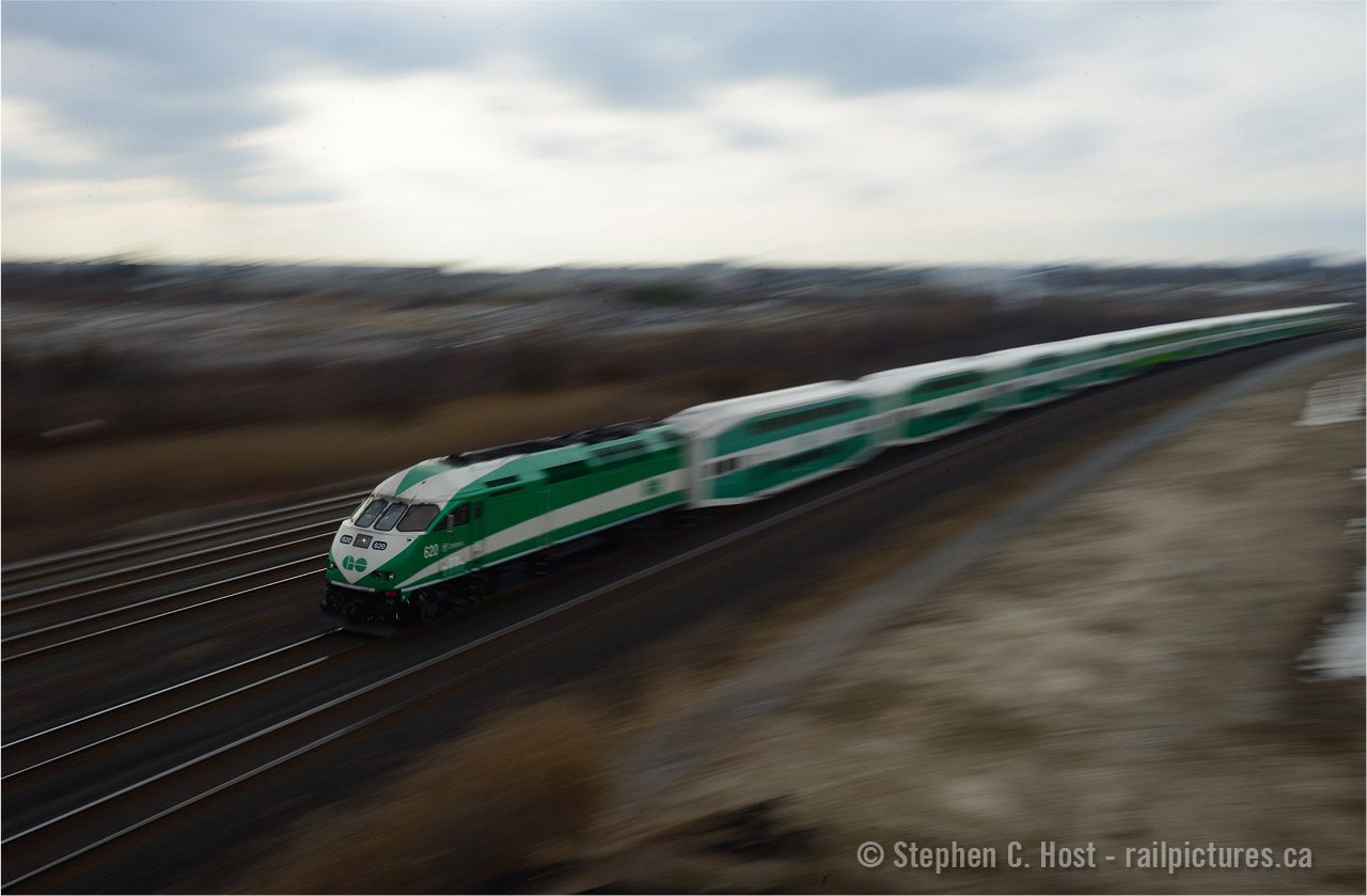GO Train at speedThis is a bit of an experiment, I attempted to pan a train at 1/10 a second... which is challenging to say the least. Took a number of attempts to get this.. at least you get a lot of chances due to all-day GO service!

Technical notes: 1/10, F/22, ISO 100, shot in manual mode.