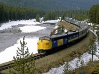 Morant's Curve just as the trees were starting to block the view. In the background, from left to right are; paradise valley, Sheol Mountain, Saddle Mountain, and Fairview Mountain. Lake Louise (not the village) would be in the valley to the right of Fairview Mountain.