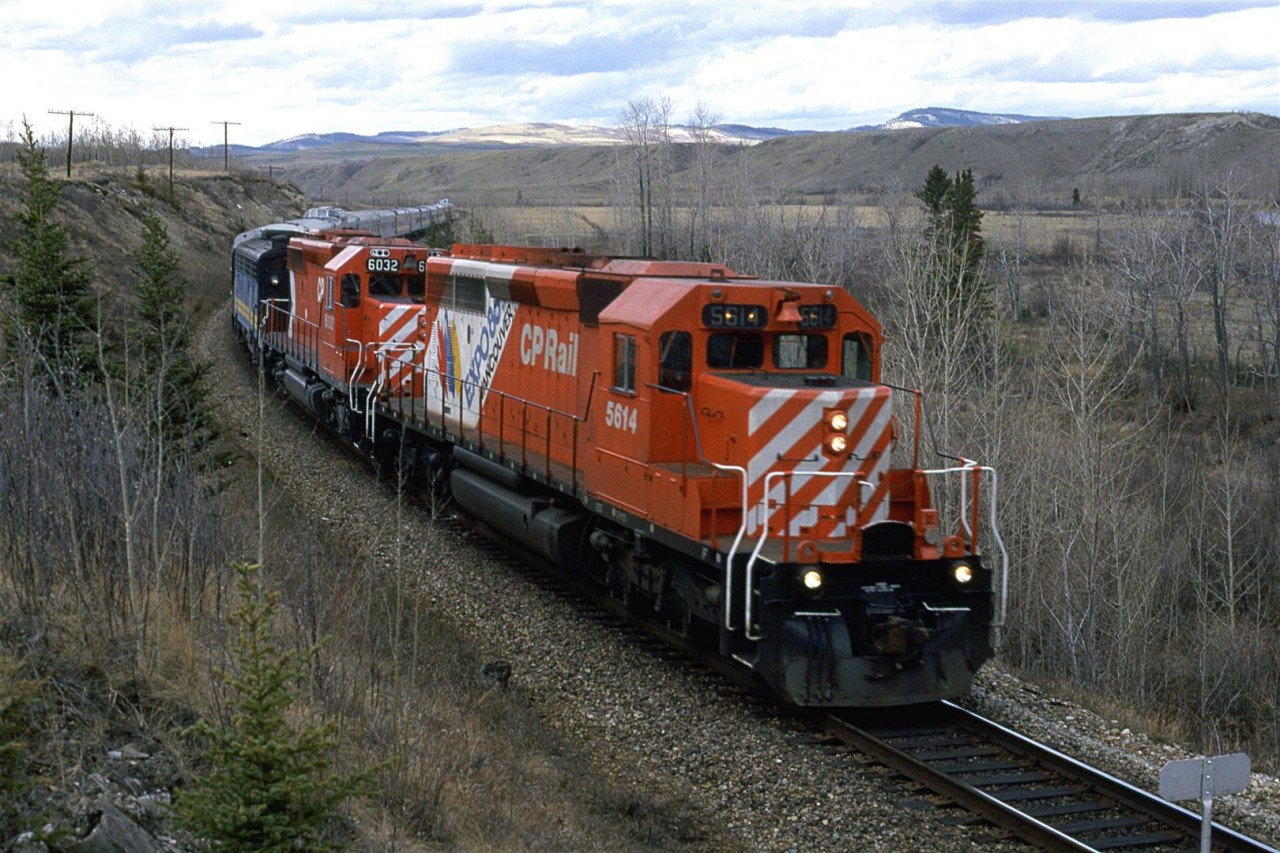 At first, this would appear to be a rescue effort by CP to get the VIA train over the rails, but I suspect that this is how it left Vancouver the day or so before. This Expo 86 unit was used on this train to mark the opening of the event in Vancouver. I wonder if the "Super Continental" sported the CN specially painted unit?