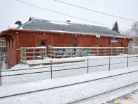 <b>An icicle-covered station.</b> CP's Lasalle station is covered with icicles the day after a snowstorm. The station is located along CP's Adirondack sub and is still used by CP for storage. Unfortunately for AMT commuters who board trains here, it is not open to the public.