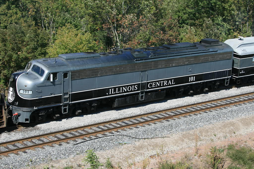 IC E unit 101.....a classic paint scheme !