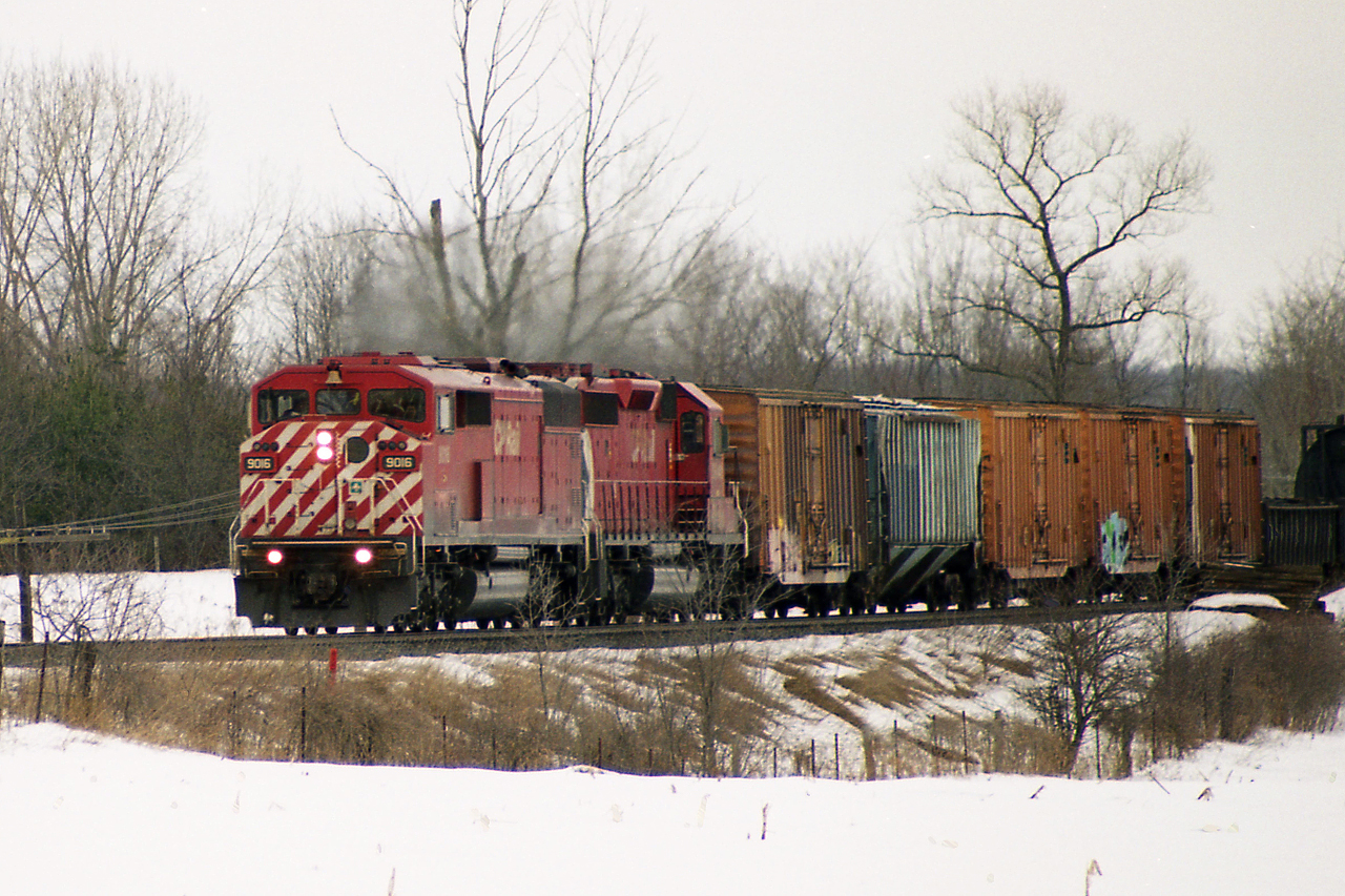 It was always nice to get a Red Barn leading. This one is westbound at Mile 53.