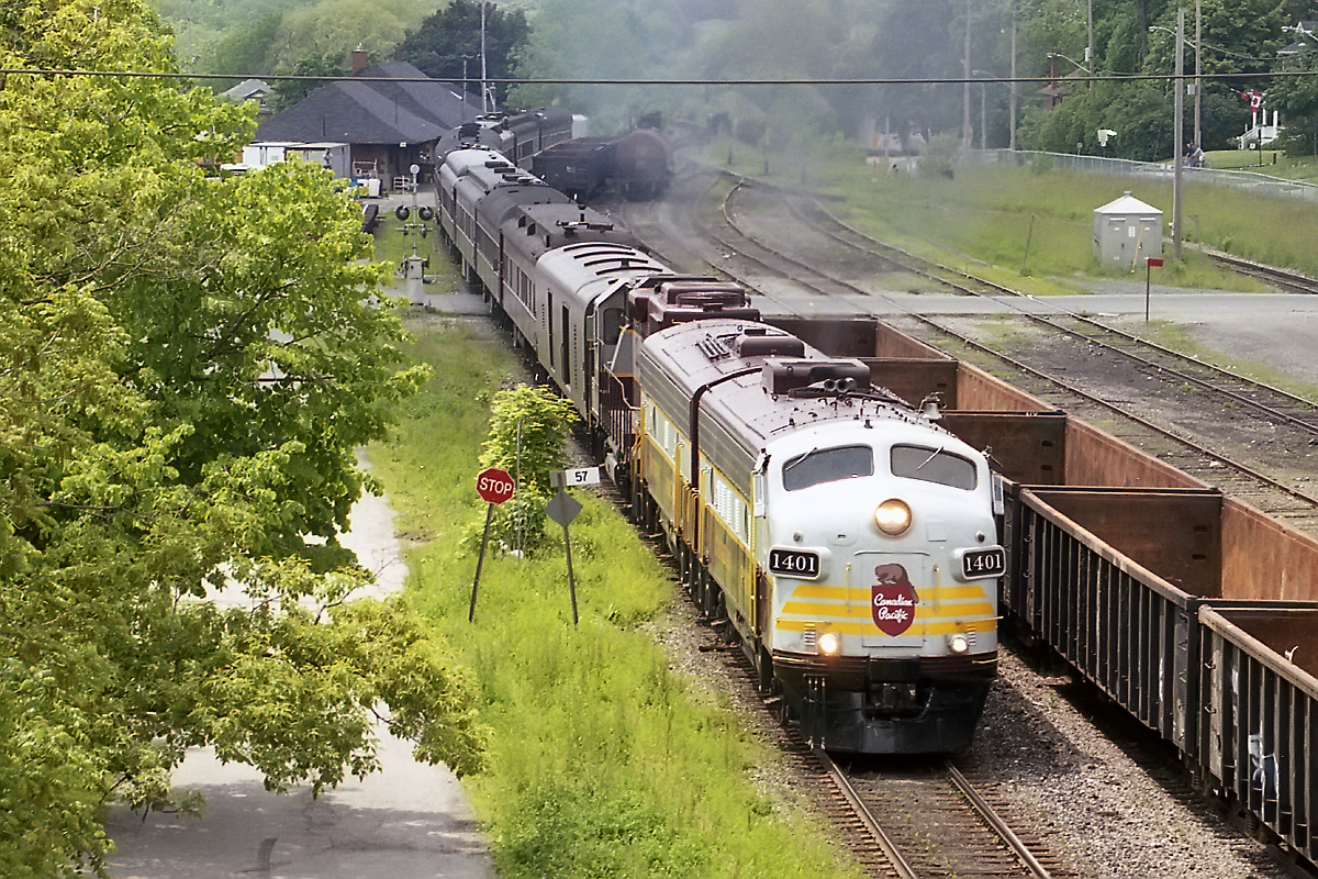 First time in a long time trying to scan negatives reveals the day the Royal Canadian Pacific came through Cambridge. The only thing better was 2816 when she came through. I wonder if Hunter has ever once wondered if he should have maintained 2816. I see that as one of the worst short sighted moves by todays modern business "Cash is all the matters "mindset. When you forget where you came from......At least we still have the RCP