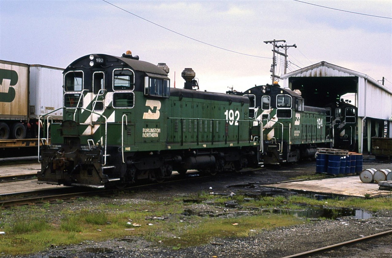 We stumbled upon this BN facility when we were looking for parking for Expo 86. The GPS location that I used is a best guess as to the actual co-ordinates.
It looks like BN had a good TOFC operation in Vancouver.
