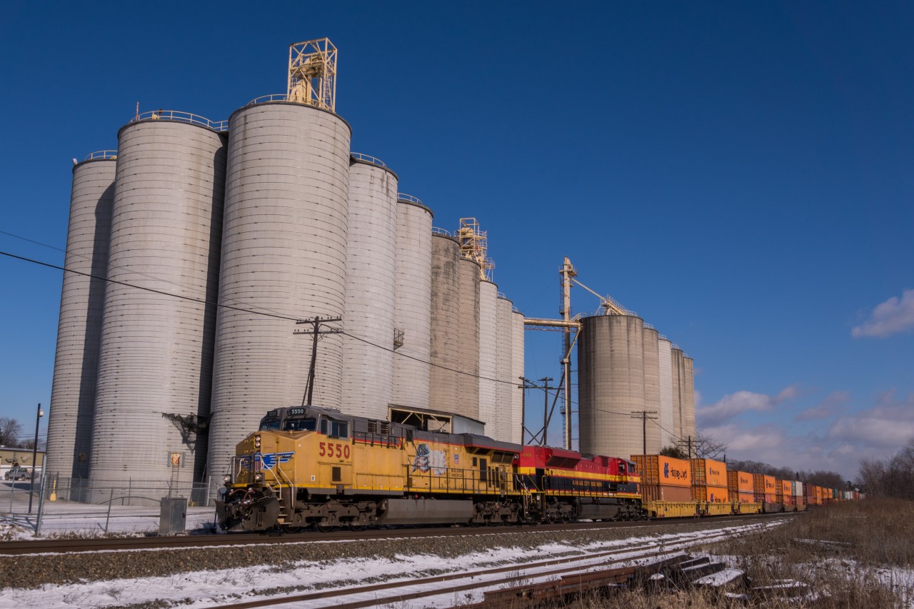 Totally foreign ping-ponging consist, no problem.