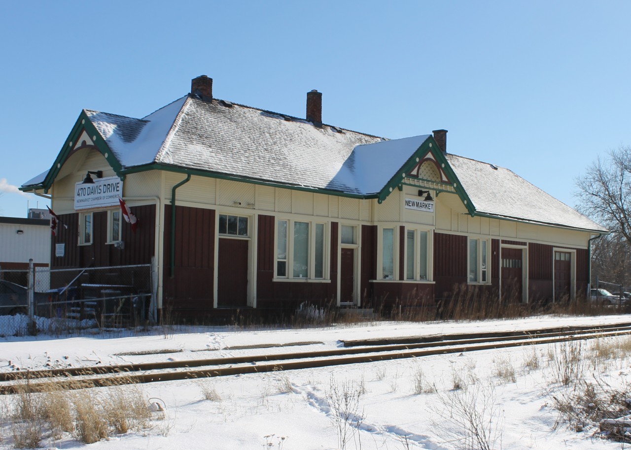 Ask and you shall receive....
Further to Mr. Mooney's recent posting of the CN Newmarket station in April of 1976, here it is 40 years later on February 18, 2016.  Hey Arnold, please don't ask for an updated shot of Westree!!! :)