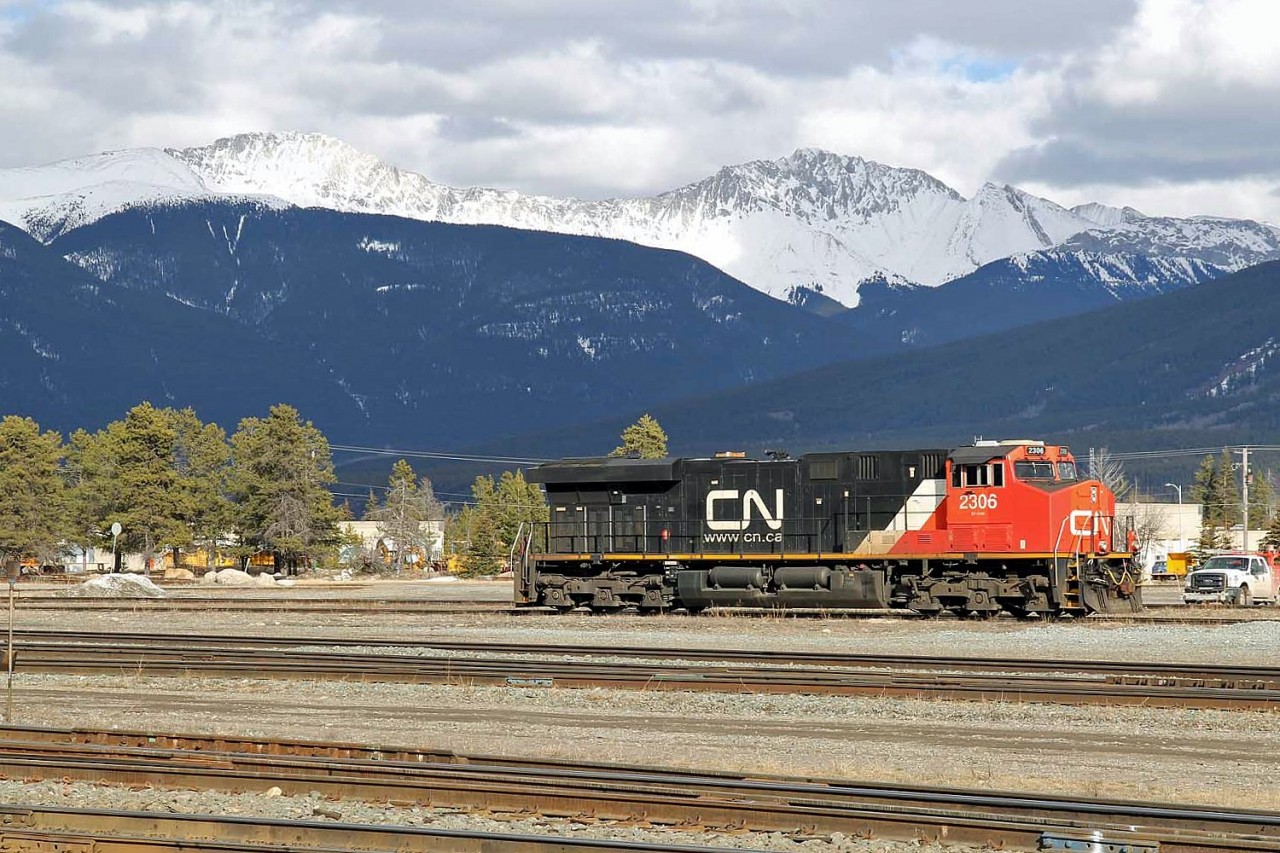 ES44DC, CN 2306 sits in the sun at the west end of Jasper yard wiating for an assignment.