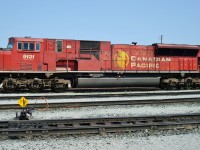 Built in 1999 this MAC90 was assembled in Ogden Shops in Calgary by CP with kits supplied by GMD. Here it sits at the east end of the Diesel Shop tracks at Agincourt.