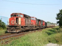 A veteran old SD40-2W leads a westbound freight off the Grimsby subdivision through Hamilton. This is one of the only things I've actually east of the Stuart St. yard on the Grimsby sub so far.