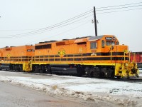 Built in 1966 as Rock Island (CRIP) #343, this GP40 has seen numerous owners including Union Pacific #603,Illinois Western RR #301, and HLCX 301/4001. Here it is with RM-1 slug unit #800.