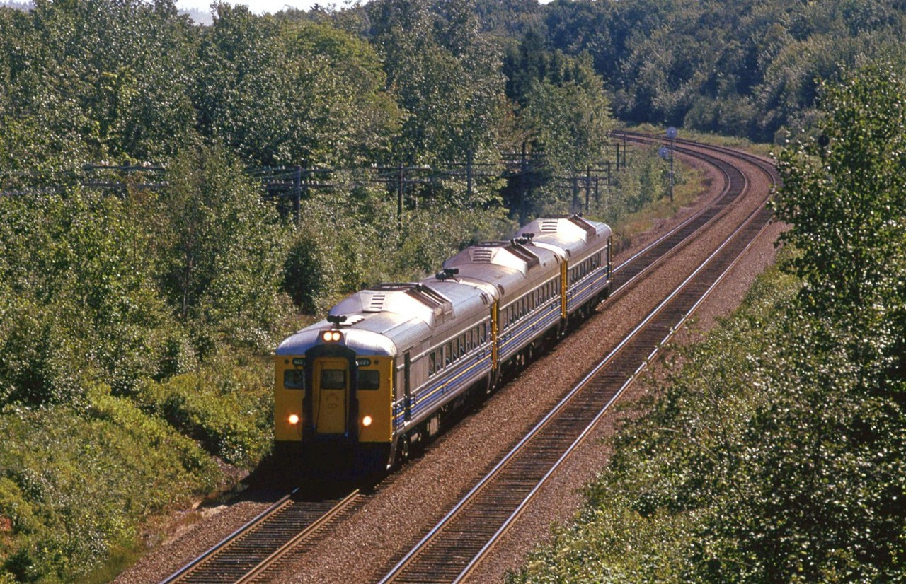 This RDC is leaving Halifax at about 1400hrs. Given that it has 3 cars, it is likely headed to Sydney.