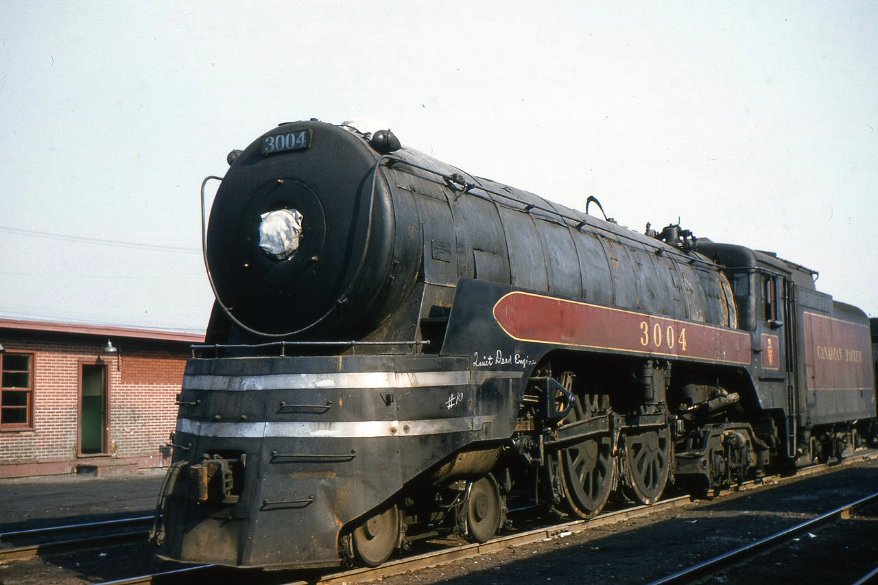 The end is near for CPR F2a class Jubilee 3004 and a hint has been chalked on the skirting. 3004 is the last of five built in 1936. Scrapping would come in November of 1958 and none of the five were saved. Thanks to Bob Sandusky for sharing his photo.