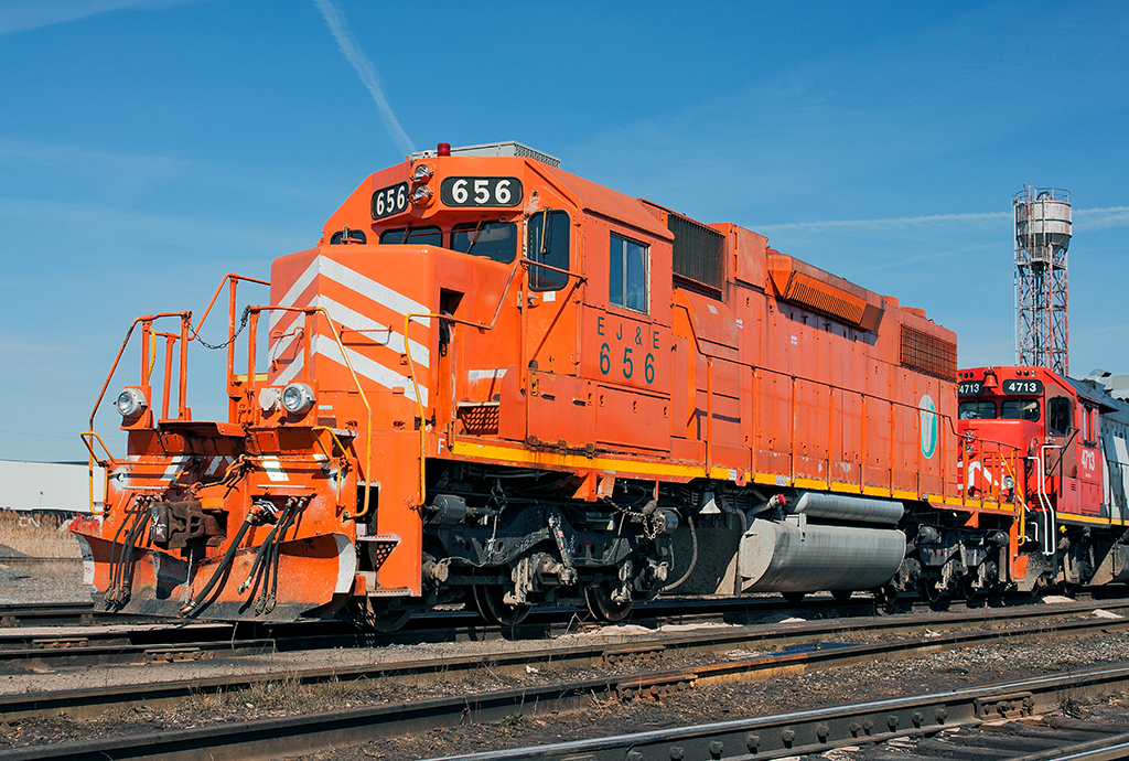 She's having a J ol' time She seems lost sitting on Canadian soil away from home, EJE 656 idles away soaking in the bright sunlight at Toronto Mac Yard on this nice spring morning.