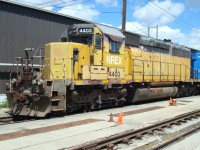 Look closely and you can see the CP Rail lettering in red on the nose and car body of this SD40-2 that started out life as Missouri Pacific #3164 in 1975. It also served as UP 4164, GATX 2000 and LLPX 4403.