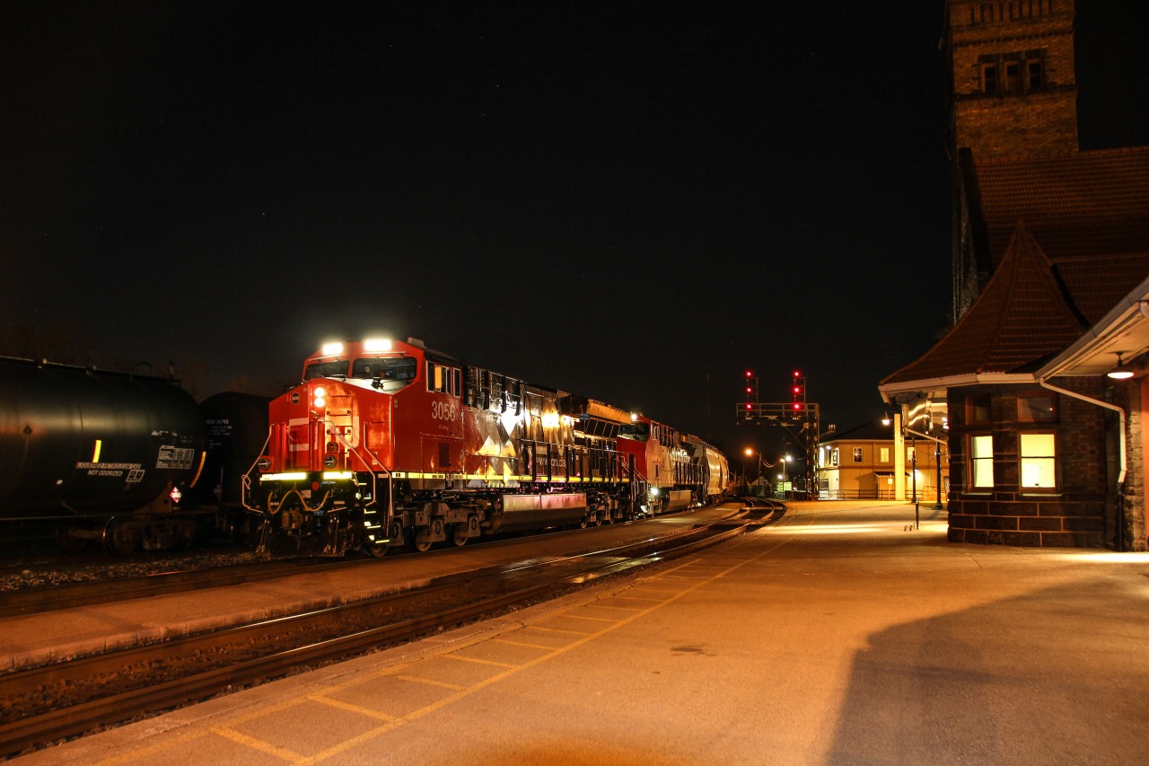 A brand new ET44AC, powers M383 as it sits at Brantford for a crew change. I've never witnessed a crew change, and although it may not be very special to some, I thought it was very cool.
