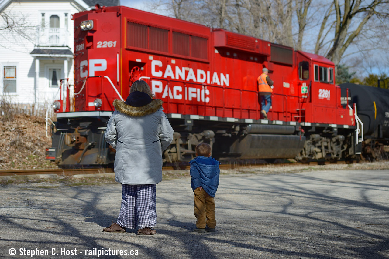 Making memories in Inglewood A young child is surprised by the sight of a shiny red CP engine while RP.CA member and contributor  Steve Bradley is seen heading back to the cab to continue the trip to Streetsville. I don't think this kid will forget it!