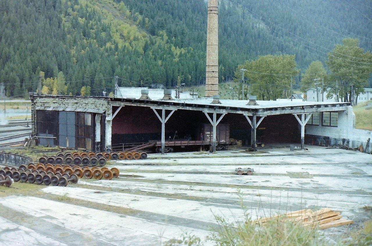Railpictures.ca James Booth Photo Though I drove past Field BC many