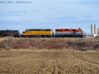 West of Guelph again, GEXR 580 is heading back to Kitchener to end another day of switching on this early spring day.