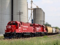 With CP's GP9 fleet now history, local power has gotten very predictable with a mix of GP20's and GP38's, while I have caught SOO Line GP38's in Ontario they have always been trailing power. As CP overhauls it's GP38 fleet many of the ex SOO and D&H GP38's are now repainted and equipped to lead in Canada. This is the case for former SOO 4439, which has also been equipped for remote control service. On this day it leads local T14 as it departs the spur leading to the ADM elevator in Streetsville, and heads to the yard in town.
