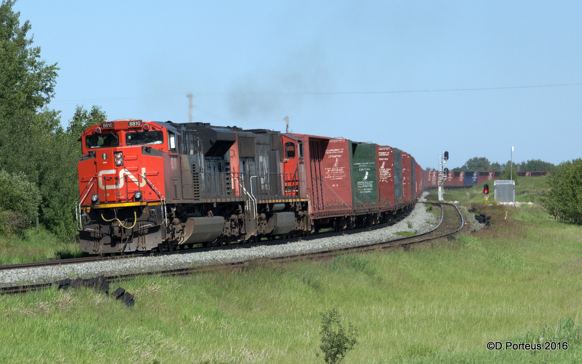 M347 heads west through Lindbrook towards Edmonton.