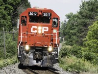 Remember when every train had a cab like this? I think it's the "Pickup". 3 units 5 cars head back to Galt. The signals are still there....for now.