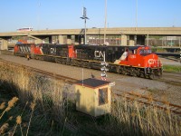 <b>Light power at Turcot West.</b> CN 2285, CN 2272 & CN 5261 arrive at Turcot West light power. CN 5261 will be uncoupled and will head west separately from the two ES44DC's.