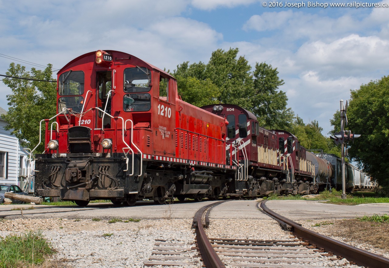 OSRX 1210, OSRX 504 and OSRX 505 lead their train towards downtown Guelph to work the industries on their line.
