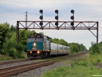 VIA F40PH-3 flies through CN Brighton on the Kingston Subdivision, clocking at 94mph on the detector. 