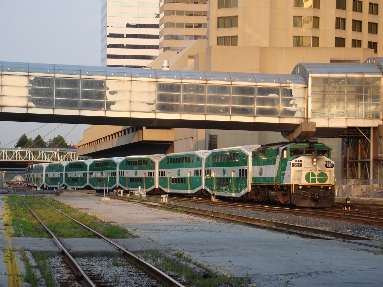 Long before it was ever thought that Metrolinx logos and colours would ever adorn the fleet, there was a time when every consist matched, from engine to cab car. With its years in GO service numbered, 551 would depart before ever having the chance to be part of a Metrolinx consist, instead living out the rest of its career in Montreal and North Carolina.