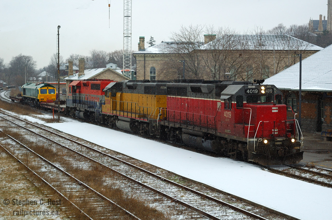 As it would typically happen, if EMD had European locomotives to ship, GEXR would run an extra on a Sunday. Why? Well, 432 was usually light power anyway, so a quick run to London to EMD, make a lift including two buffer cars, and run straight to mac yard. This was one such instance, and you never knew what you were going to get. Just one? But hey, the entire train fit in my frame. The building I'm on is now demolished and part of the new GO station. It's amazing how fast things change , and I took it for granted. I don't have very many good shots of the 'famous' EMD Extras - which were forwarded to CN for the Port of Halifax.
Bonus Audio link Here's a never before published, audio recording from an EMD Extra that ran in the cover of darkness. Clearly the conductor was having fun, sometime around 2004/2005. With thanks to David Graham for making the recording and pulling it out