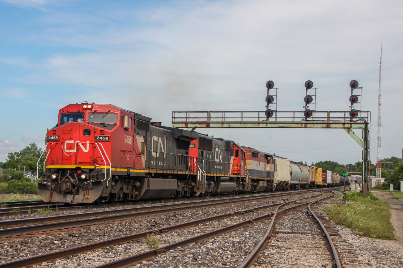 Imagine if these weren't in CN paint... This definitely would of been quite the colorful lashup. Today's 435 happens to be one of the best lashups I've seen on CN in a while. Therefore, not everything is GEVO powered, stay out for a bit, and you'll get lucky.