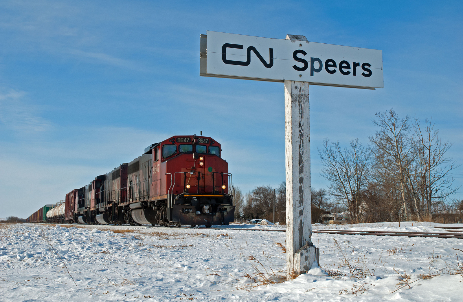 Railpictures.ca Matt Watson Photo These three grimy rentawreck’s