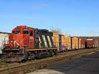 There's enough traffic hanging in Huntsville yard lately in spite of the fact that there's not a tank to be found since the closure of Stepan Chemical in Longford Mills.
