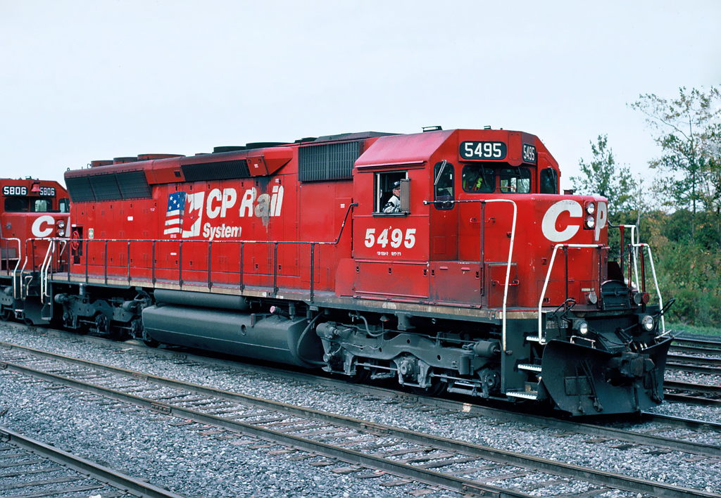 Canadian Pacific   EMD SD40M-2 No.5495, nee D&RGW (Rio Grande) SD45 No.5318 eastbound at Smiths Falls, Ontario. October 05, 2000
