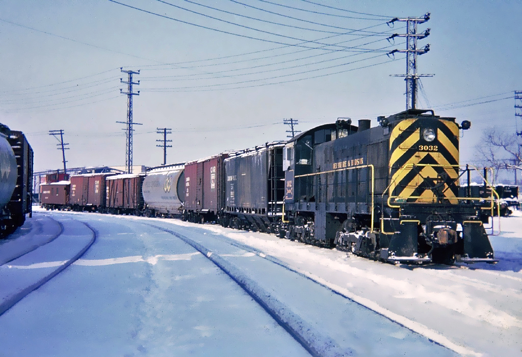 Leased Delaware & Hudson Alco S2 No.3032 switcher working on the Canadian Pacific in Montreal January 29, 1965.