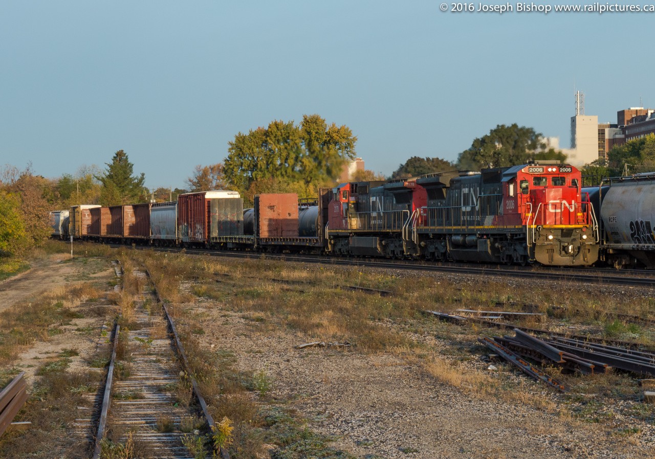 The time is 0822 in the morning and the first rays of the sun are starting to poke through the clouds as CN 384 is lead into Brantford by CN 2006 and CN 2178.  The two older Dash 8 variants was a nice change from the seemingly constant GEVO parade that CN has been lately.