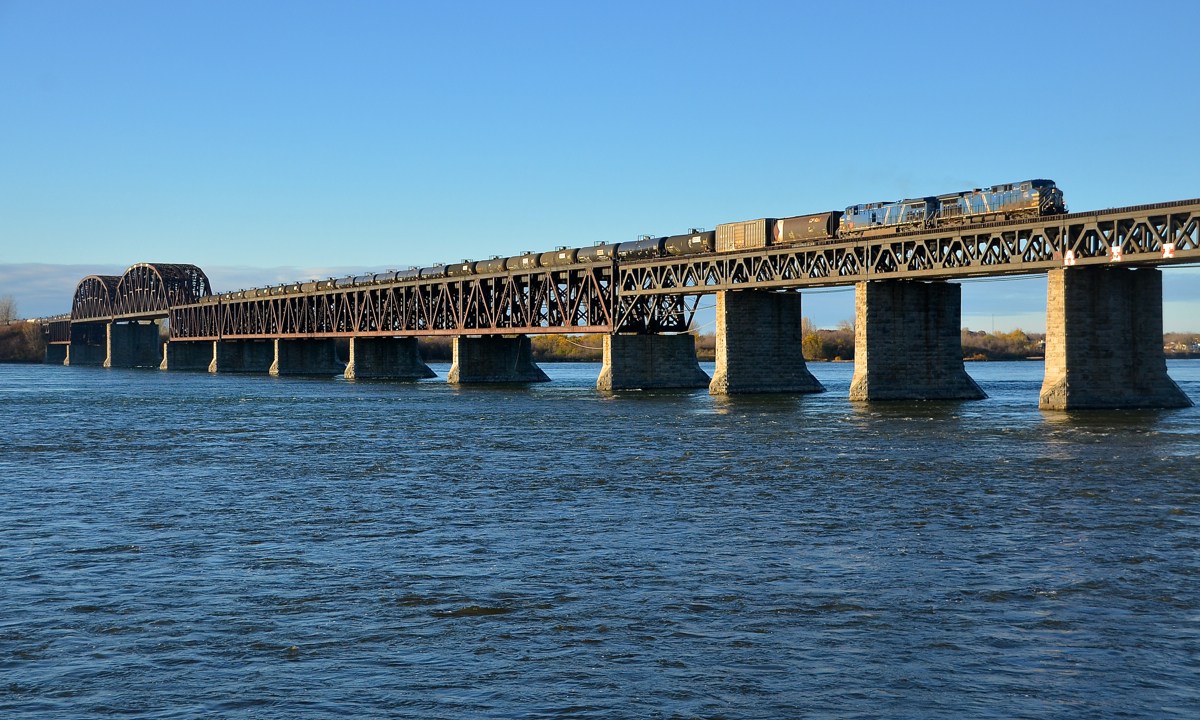 CP 651 is crossing the St. Lawrence River into Montreal with a pair of Bluebirds (CEFX 1040 & CEFX 1020) about an hour after sunset. These CEFX AC4400CW's have been on lease on CP for over a decade now.
