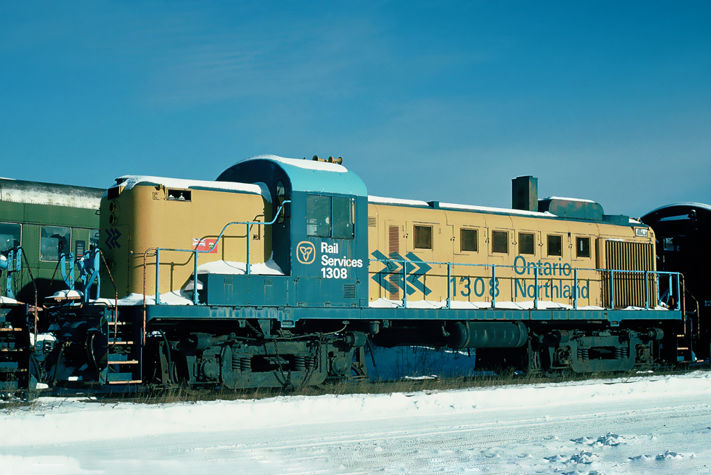 Ontario Northland MLW RS-3 No.1308 in the dead line at North Bay yard, November 26, 1995