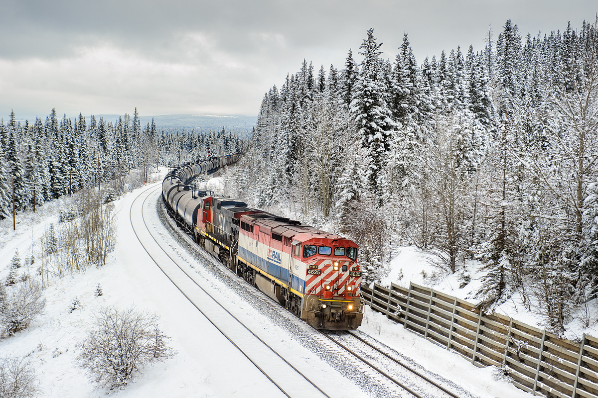 BCOL C40-8M 4625 and CN C44-9W 2727 lead Edmonton-Coquitlam train G845 down the main at Entrance a day after the region got its first sizeable snowfall. With the temperatures not expected to rise anytime soon, it looks like the white stuff is here to stay!