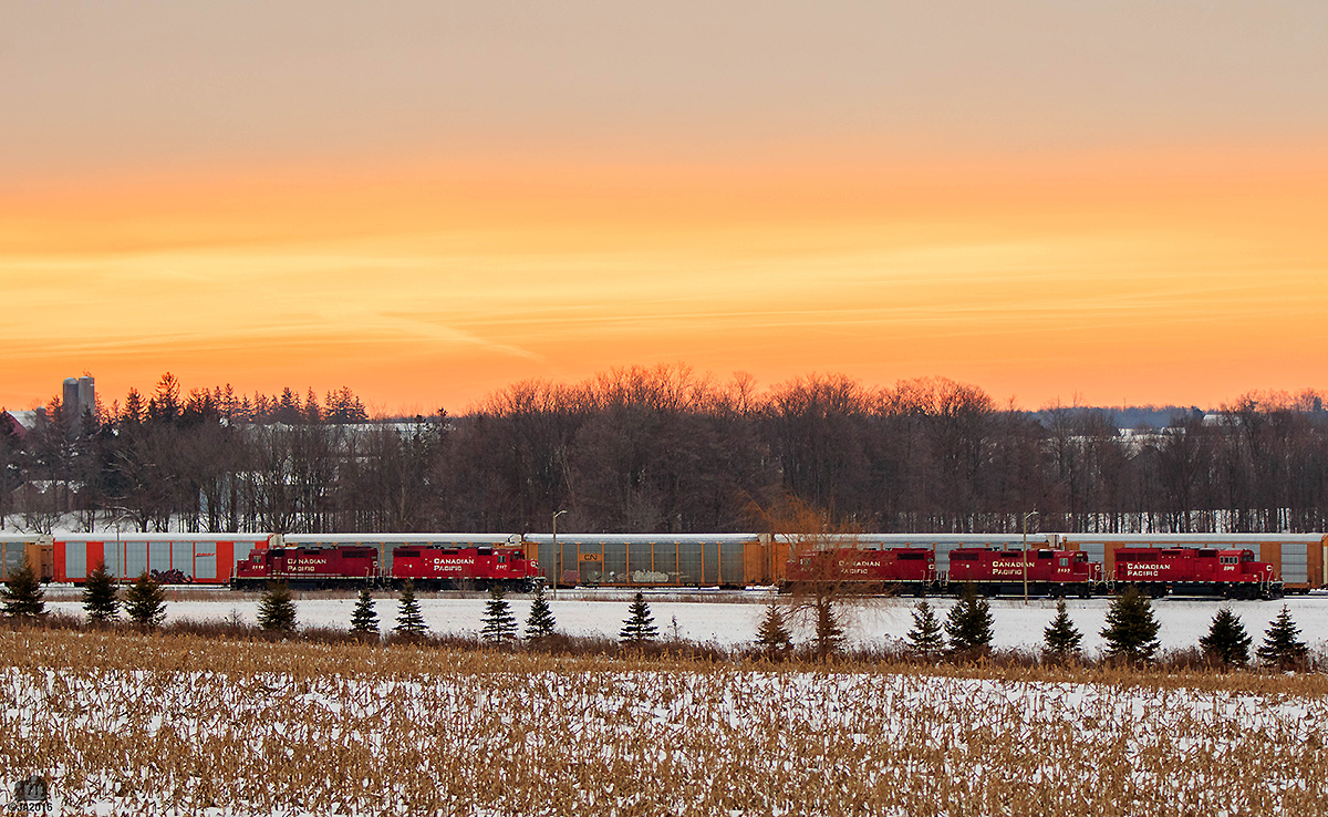 Early Mornings................The Wolverton yard power sits and awaits there next call to duty.